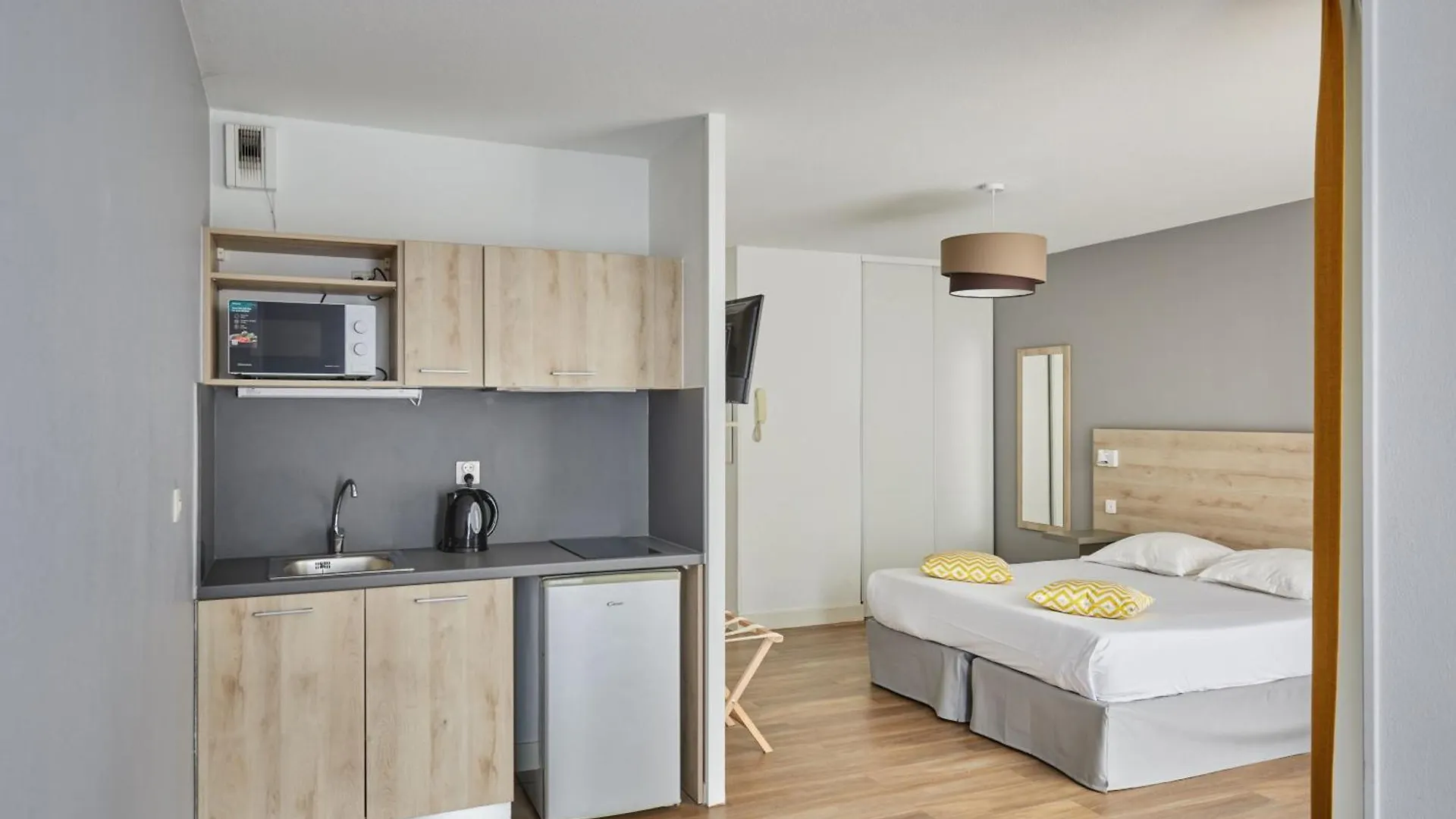 Aparthotel Appart Hotel Odalys City Aix En Provence Le Clos De La Chartreuse Aix-en-Provence
