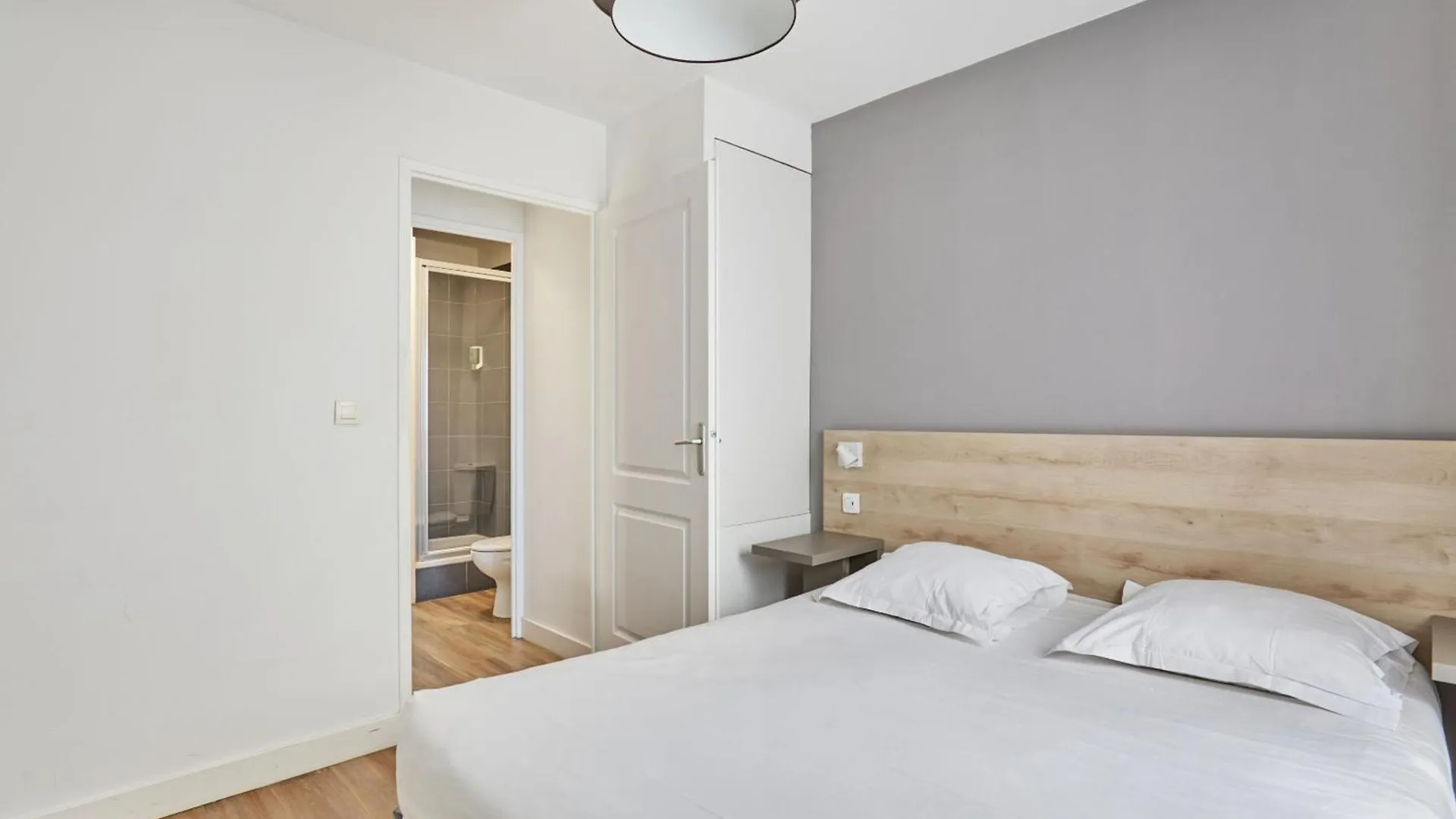 Appart Hotel Odalys City Aix En Provence Le Clos De La Chartreuse Aix-en-Provence 3*,