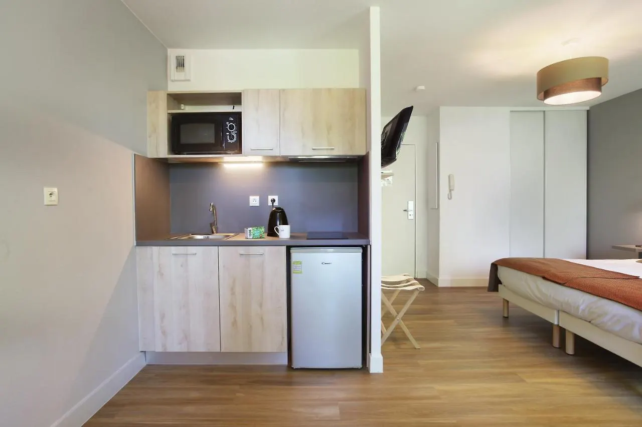 Appart Hotel Odalys City Aix En Provence Le Clos De La Chartreuse Aix-en-Provence Aparthotel