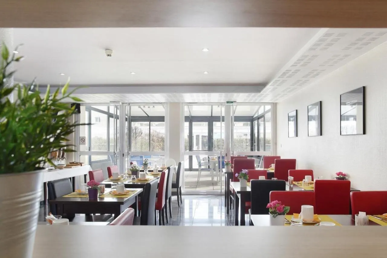 Appart Hotel Odalys City Aix En Provence Le Clos De La Chartreuse Aix-en-Provence 3*,