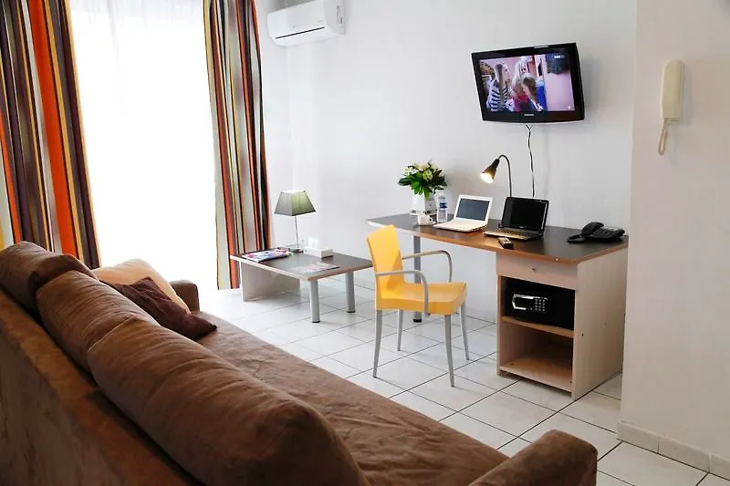 Appart Hotel Odalys City Aix En Provence Le Clos De La Chartreuse Aix-en-Provence