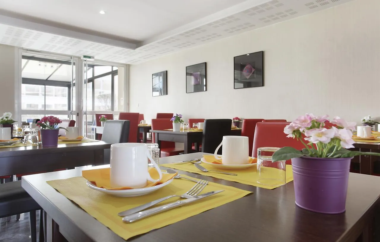 Appart Hotel Odalys City Aix En Provence Le Clos De La Chartreuse Aix-en-Provence 3*,