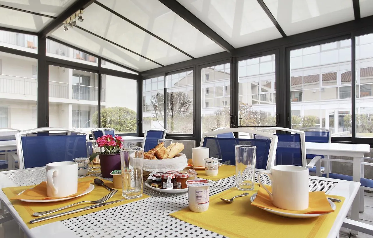 Appart Hotel Odalys City Aix En Provence Le Clos De La Chartreuse Aix-en-Provence Aparthotel
