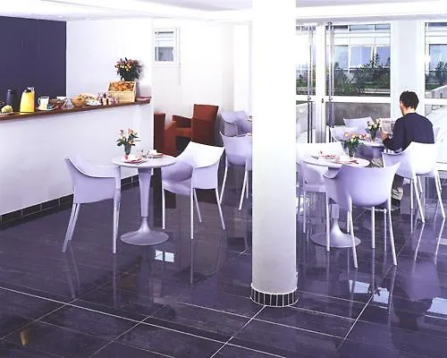 Appart Hotel Odalys City Aix En Provence Le Clos De La Chartreuse Aix-en-Provence 3*,